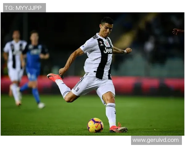 球星度假时光放松身心,足球场外的休闲与家庭时刻展现真实一面 球星度假时光放松身心,足球场外的休闲与家庭时刻展现真实一面